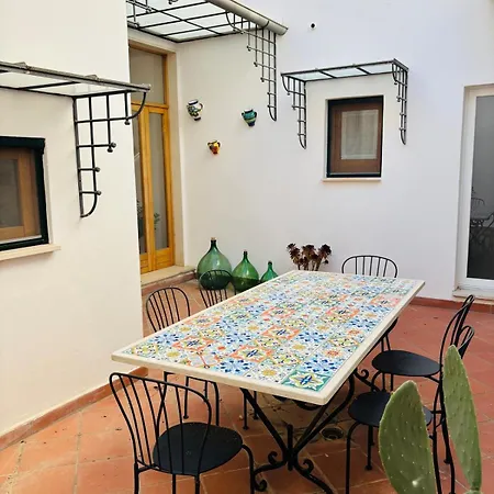 Le Terrazze Di Vico Moline